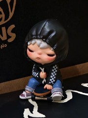 Authentic HIRONO × VANS LIMITED EDITION Figures Toys Designer Hot Gift