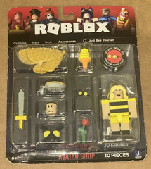 Roblox Avatar Shop Just Bee Yourself Playset W/ Exclusive Virtual Item NEW