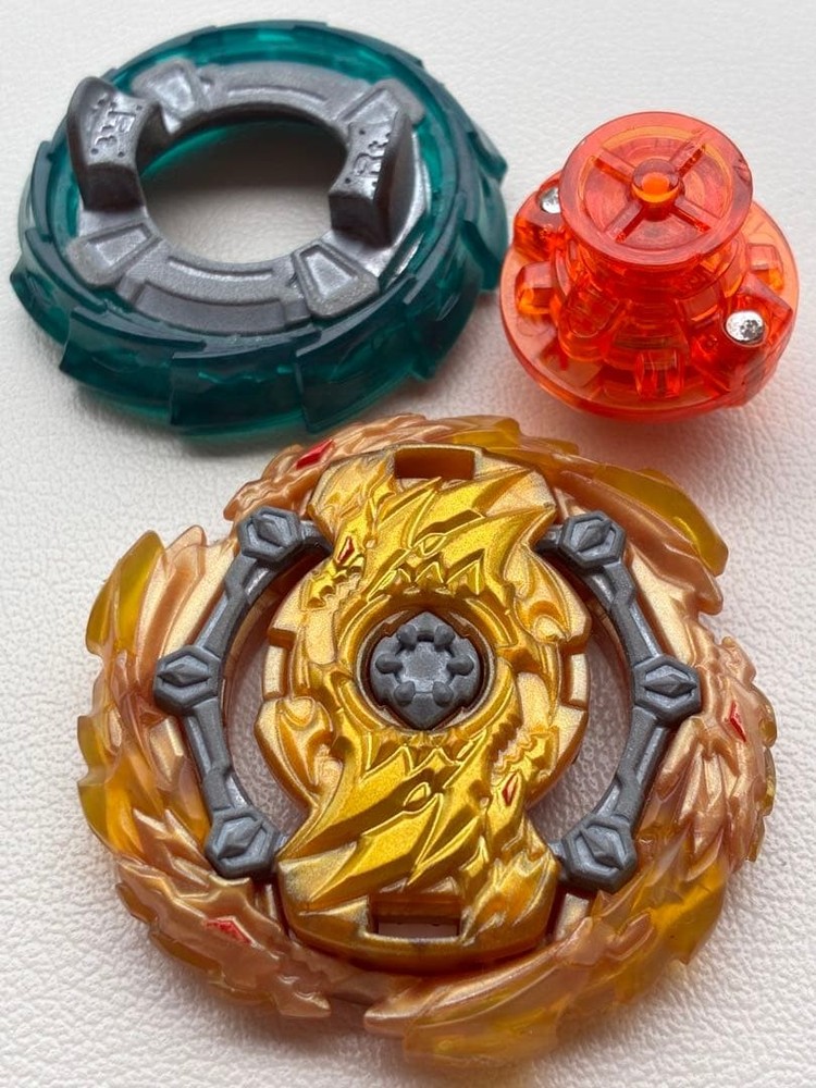 Beyblade Burst Wizard Fafnir Gold Turbo with Disc Collectible 15+