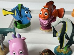 Lot of 9 Disney Store FINDING NEMO PVC Figures / Cake Toppers Pixar