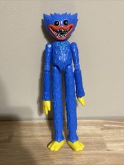 Poppy Playtime Huggy Wuggy Deluxe Face Changing Expandable Figure 12” Tall READ