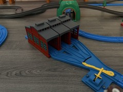 Thomas & Friends Tomy Giant Set Motorized Road and Rail System No Trains