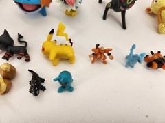 Large Pokemon Figure Lot. 7 Pokeballs, 11 Micros, 6 Minis, 1 Keychain