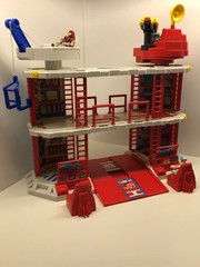 Toymax M-PACT Global Force Headquarters 1991