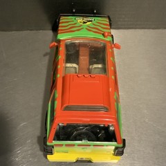 Mattel 2020 Jurassic Park 1993 Ford Explorer Model Car 04 Green Yellow Red