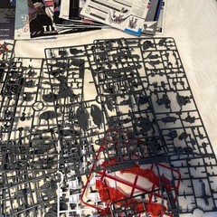 HUGE LOT BANDAI GUNDAM Model Kit PIECES Figures Weapons, Accessories Manuals