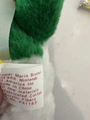 Vintage 1988 Acme Nintendo Super Mario Bros. 9″ Luigi Plush Toy Doll With Tags