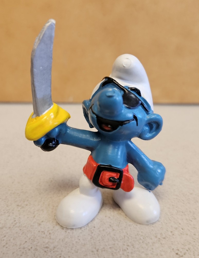 Vintage 1980s Schleich Peyo SMURFS Pirate with Sword SWASHBUCKLER Figure