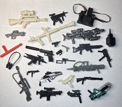 GI Joe & Alike Weapon Accessories Mixed Lot of 25+ Pieces