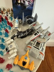 Hasbro Star Wars Micro Force Mini Lot Figures, Vehicles, and Tin – All in photo!