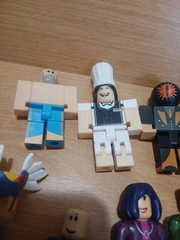 ROBL0X Action Figures Mixed Lot Of 14