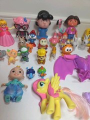 Mixed Kids Character Toy Lot Paw Patrol Dora MLP Scooby Doo Princess Peach 34pc