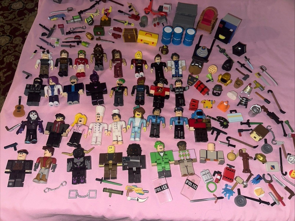 Large Mixed Lot of Robolox Action Figures & Accessories Toy Lot