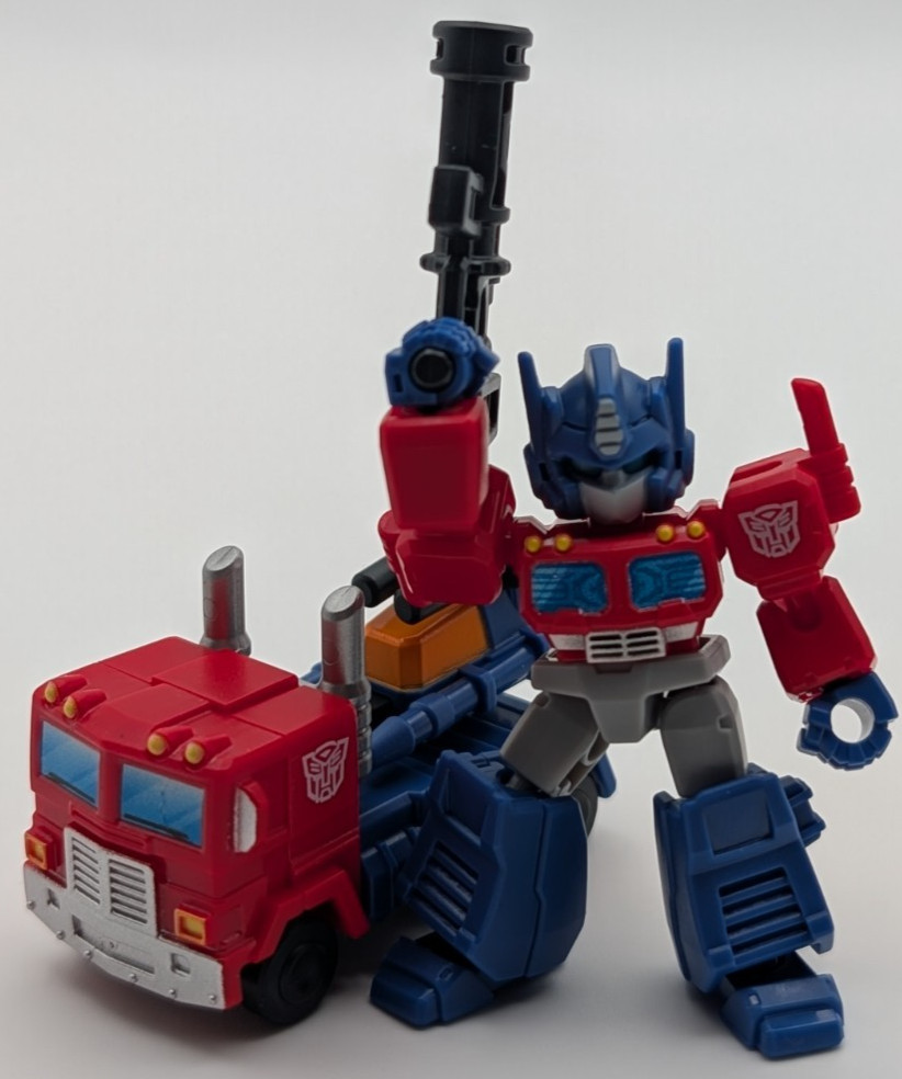 Blokees Transformers Defender Version 01 Optimus Prime Vehicle & Robot Mode Kit
