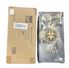 Threezero Mighty Morphin Power Rangers (MMPR) White Ranger 1/6 Action Figure