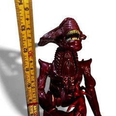 NECA 13″ Alien Queen Action Figure Xenomorph Resurrection Ultra Deluxe Figure