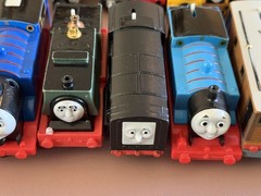 Lot Of 40+ Thomas The Train, trains, Battery powered, Diecast, Wood