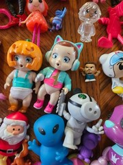 Over 3 lbs 10 oz Toys Action Figures Cartoon Sponge Bob Santa Alien massive amt