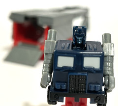 “Transformers” Overload – Micromaster Transport Car Carrier, G1 + package