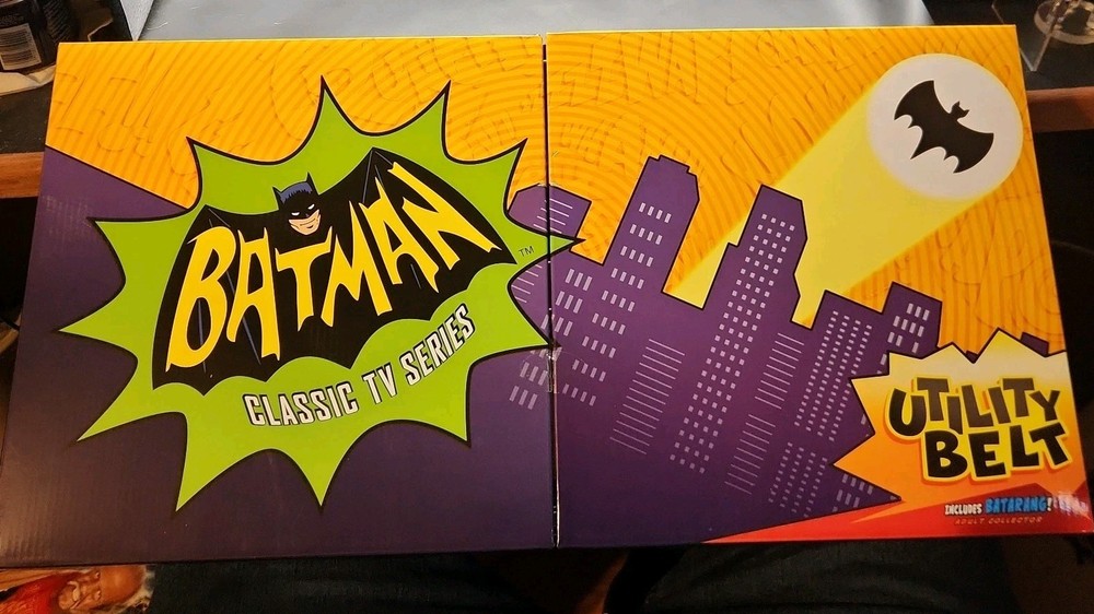 NEW Batman Classic TV Utility Belt Batarang Mattel DC Collector Adam West Y6806