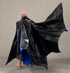 SU-C-BAT-BKBU: Two Tone Black Blue fabric wired cape for 6″ ~ 7″ Batman Figure