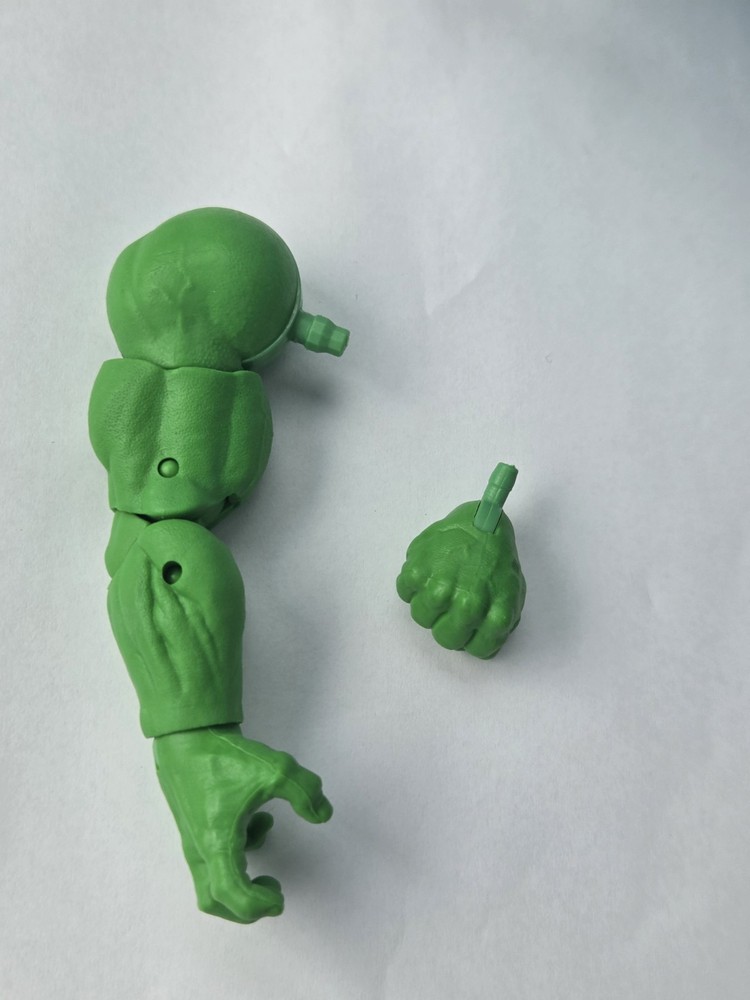 Marvel Legends BAF Totally Awesome Hulk Right Arm Hand