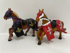 Simba Medieval Kingdoms 2 Horses Black purple Red White