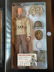 2002 DRAGON 1/6 CYBER HOBBY WWII “SARGE” VIC MORROW FROM 1960’S COMBAT TV SERIES