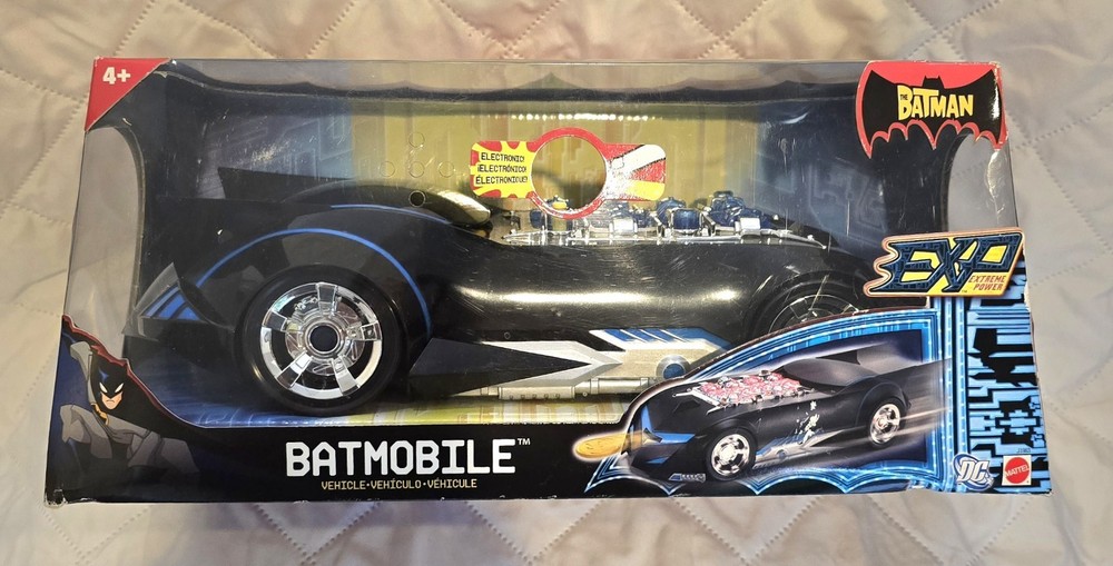 Mattel 2005 EXP BATMAN Animated BATMOBILE Extreme Power Car DC Comics NEW