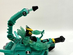 Ben 10 Diamondhead Power Driller Tank Vehicle Action Figure Playmates Toy