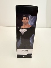 2023 DC Essentials – BLACK (SOLAR SUIT) SUPERMAN 7” return Of Superman