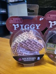 Lot Of 4 Piggy Action Figures. Tigry. Clowny. 2 Mystery. New/Old. Package Rough