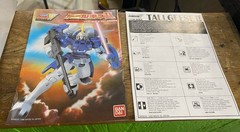 Vintage 1996 Tallgeese II Gundam Model Kit 1/144 Mobile Suit OZ-00MS2 Bandai