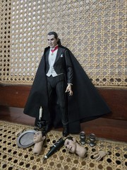 NECA Ultimate Count Dracula Transylvania Color Version Universal Monsters Figure