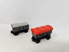 Thomas & Friends Wooden Railway Giggling Troublesome Truck Train Tank EUC
