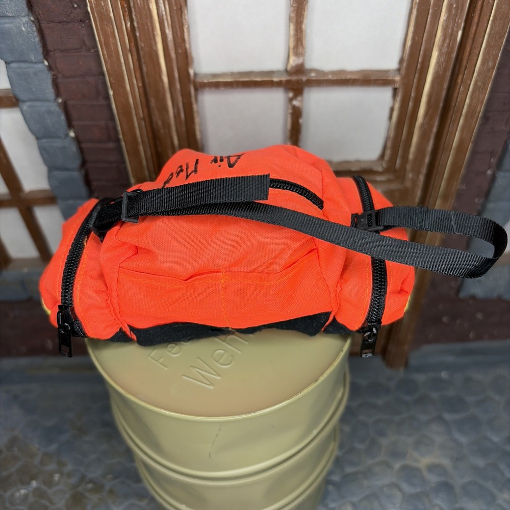 1/6 SCALE BRIGHT ORANGE MEDICAL DUFFLE BAG MED FLIGHT