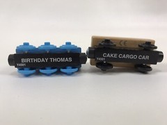 Thomas Wooden Train Happy Birthday Thomas & Cake Cargo Car Y4501 2012 Gullane