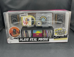 MGA’s Miniverse Real Vinyl Music Record Player Brand New SHIPS SAME DAY FREE
