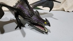2013 Spin Master How to Train Your Dragon “Defenders of Berk” Skrill Figure
