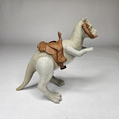 Kenner Star Wars 1979 ESB Tauntaun With Original Saddle Closed Belly
