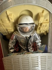 Vintage 1966. Hasbro G.I Joe Official space Capsule Authentic Space Suit USA