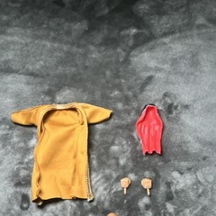 Wrestling Action Figure w/ Robe & Cape Multicolor Plastic Fabric Extra Hands