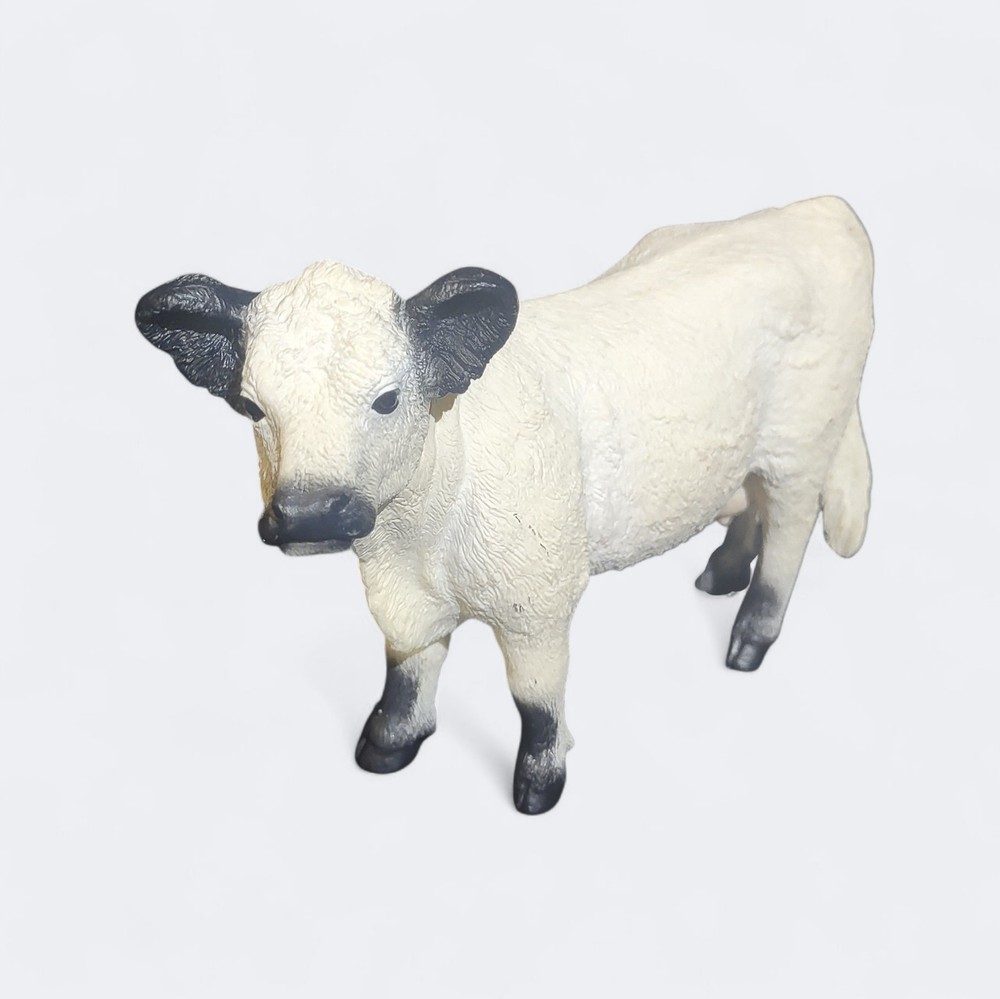 SCHLEICH 13960 Galloway Cow Farm World Toy Figurine for children aged 3-8 Years