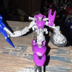 Hasbro Transformers Studio Series 52 Deluxe ROTF Chromia Arcee Elita-1