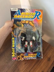 Animism Defender Gorilla 9″ Robot KO Figure Transform to Gorilla New Vintage B3