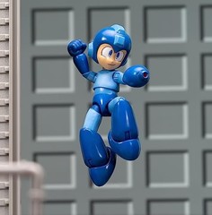Jada Toys Mega Man 4 Inch Action Figure 1:12 Scale w/ Accessories 34221 Japan