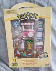 Pokemon Petite Pals Let’s Go to the Beach Playset Piplup & Glaceon NEW Set