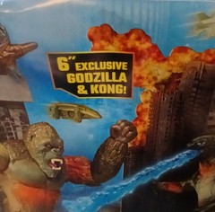 MONSTERVERSE: GODZILLA vs KONG: “City Battle” Action Figures and Diorama Set NIB