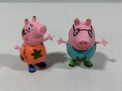 Vintage Peppa Pig Granny Pig Grandpa Figure Play Toy Peppa 2003 Figure Poseable