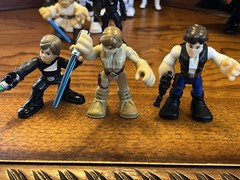LOT OF 15 STAR WARS FIGURES – VARIOUS YEARS & SIZES – LUKE, SOLO, DARTH, R2